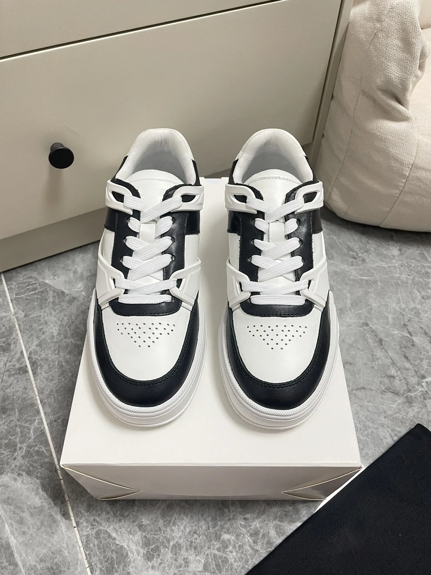 Little White Shoes Female 2024 Spring/Summer New Breathable and Versatile Casual Sports Board Shoes Female
Little White Shoes Female 2024 Spring/Summer New Breathable and Versatile Casual Sports Board Shoes Female