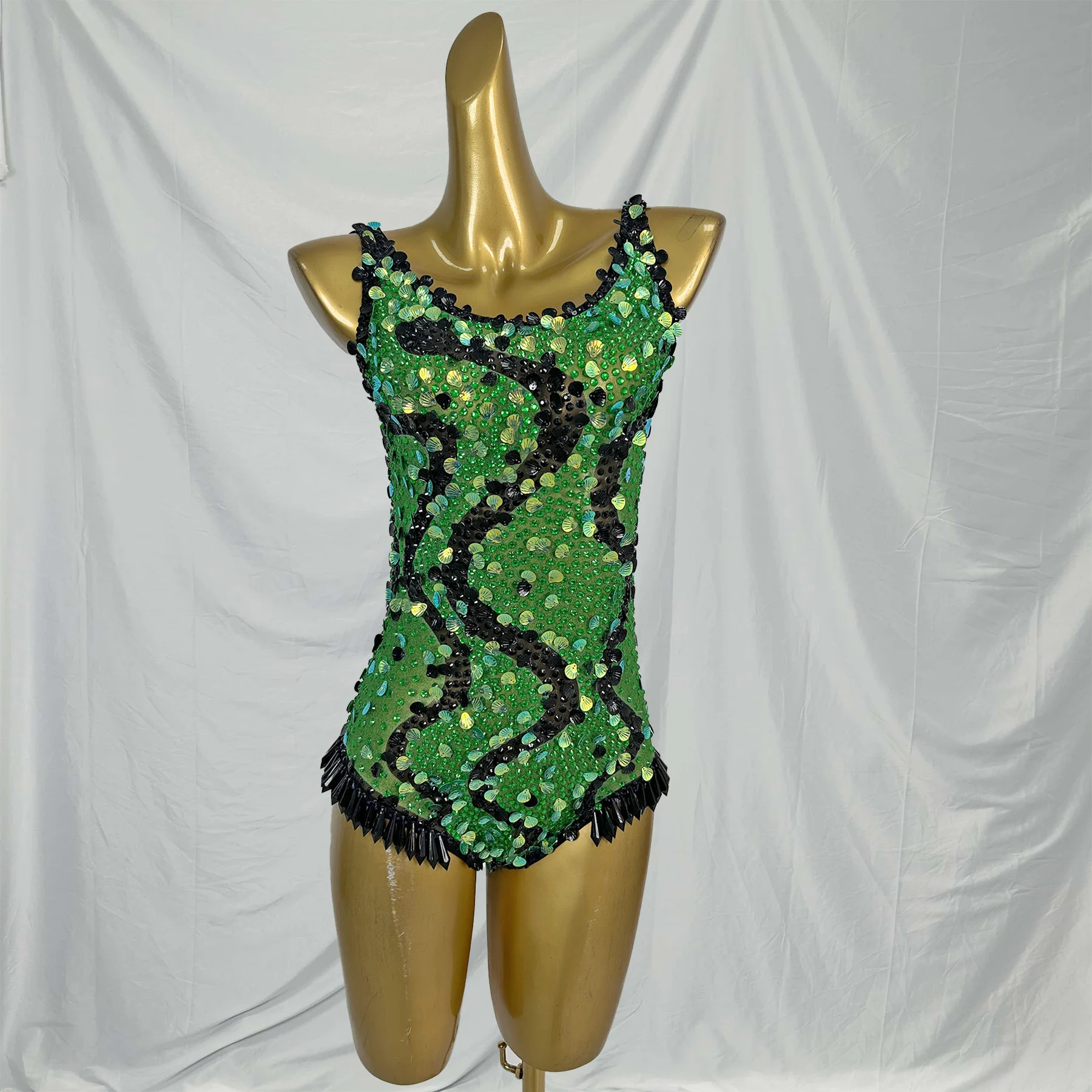 Green Glitter Rhinestone Bodysuit Plus Size Women Festival Outfits Female Stage Performance One Piece Jumpsuit Dancer Leotard
Green Glitter Rhinestone Bodysuit Plus Size Women Festival Outfits Female Stage Performance One Piece Jumpsuit Dancer Leotard