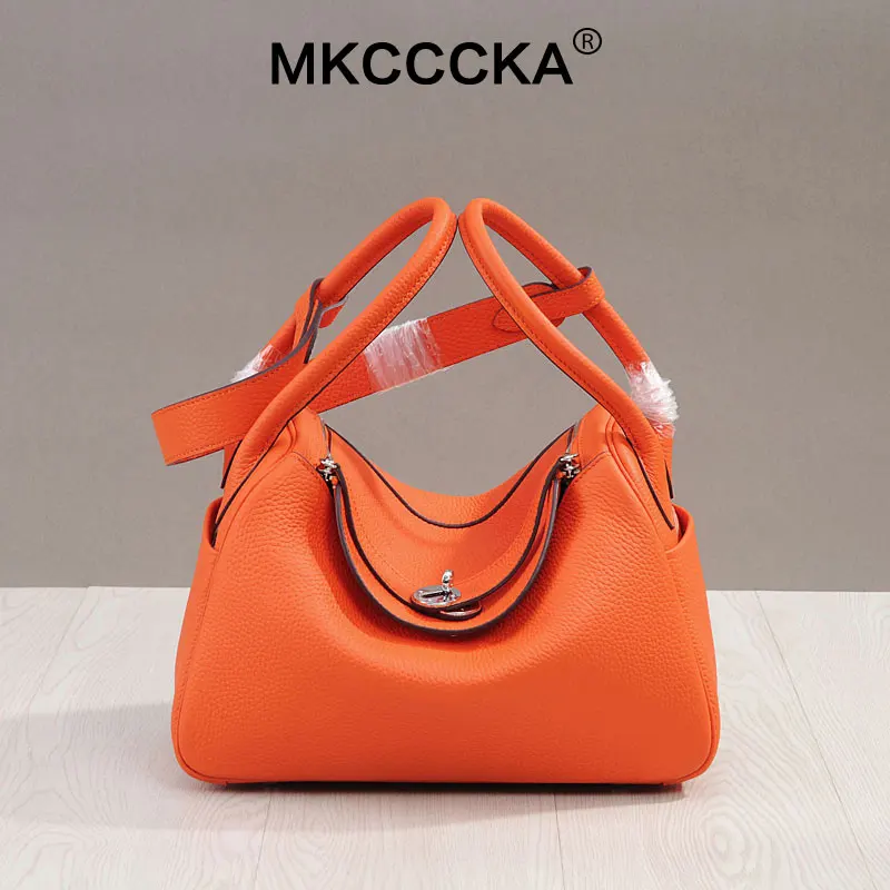 Real Leather Pillow Handbags Tote Bag for Women Designers Luxury Golden Lock Soft Cow Genuine Leather Classic Shoulder Crossbody
Real Leather Pillow Handbags Tote Bag for Women Designers Luxury Golden Lock Soft Cow Genuine Leather Classic Shoulder Crossbody
