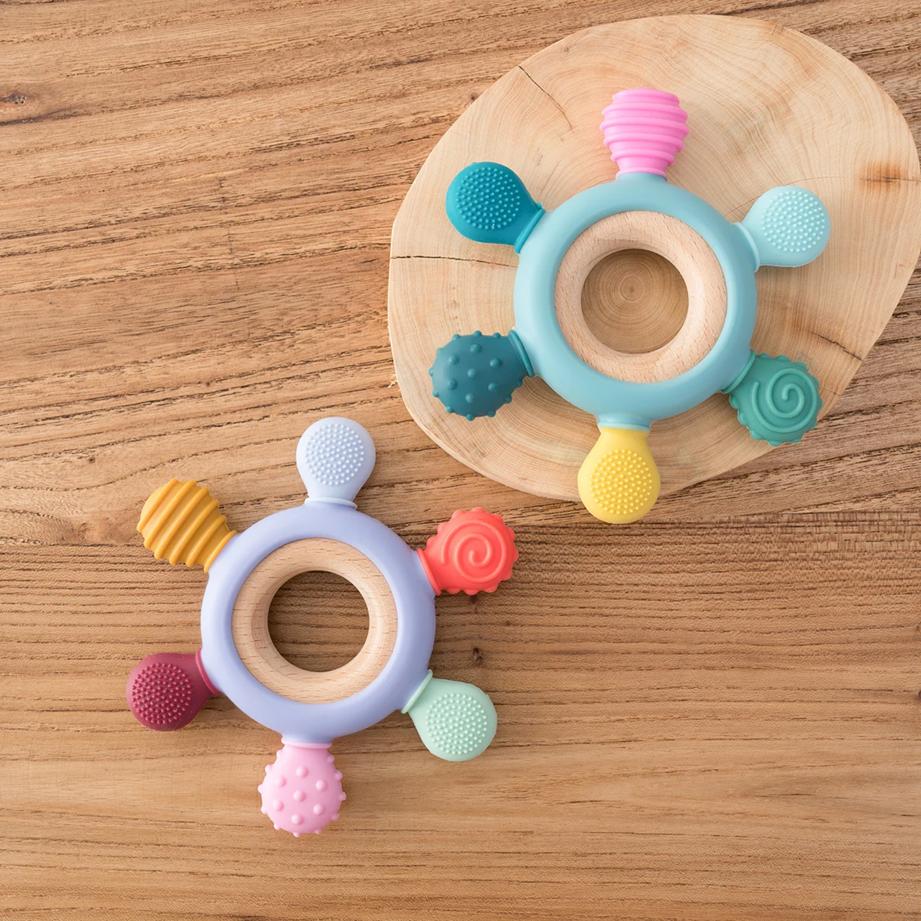 Color Kids 1PCS Silicone Baby Teether Toy BPA Free Wooden Ring Teething Chew Toy Healthy Infant Nursing Gift Newborn
Color Kids 1PCS Silicone Baby Teether Toy BPA Free Wooden Ring Teething Chew Toy Healthy Infant Nursing Gift Newborn