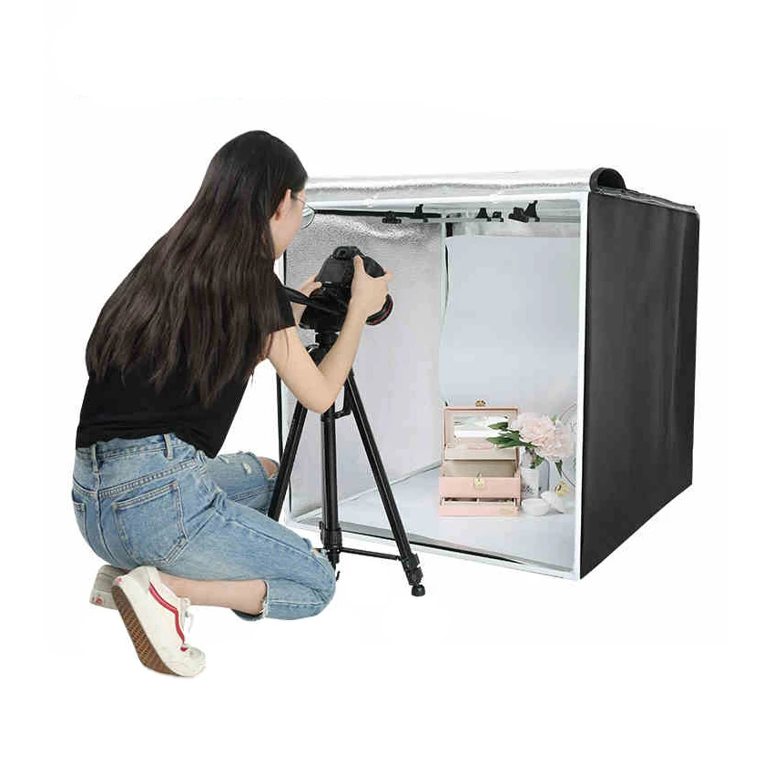 JW Hot salesPhotography 80cm Photo Box Photo Studio Assembled Shooting Box Professional LED Soft Light Cube
JW Hot salesPhotography 80cm Photo Box Photo Studio Assembled Shooting Box Professional LED Soft Light Cube