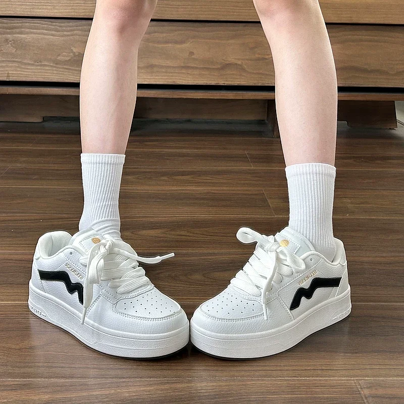 Women's Thick-soled Shoes Spring and Autumn New Style Fashionable and Comfortable Anti-skid Shoes Outdoor Casual Shoes
Women's Thick-soled Shoes Spring and Autumn New Style Fashionable and Comfortable Anti-skid Shoes Outdoor Casual Shoes