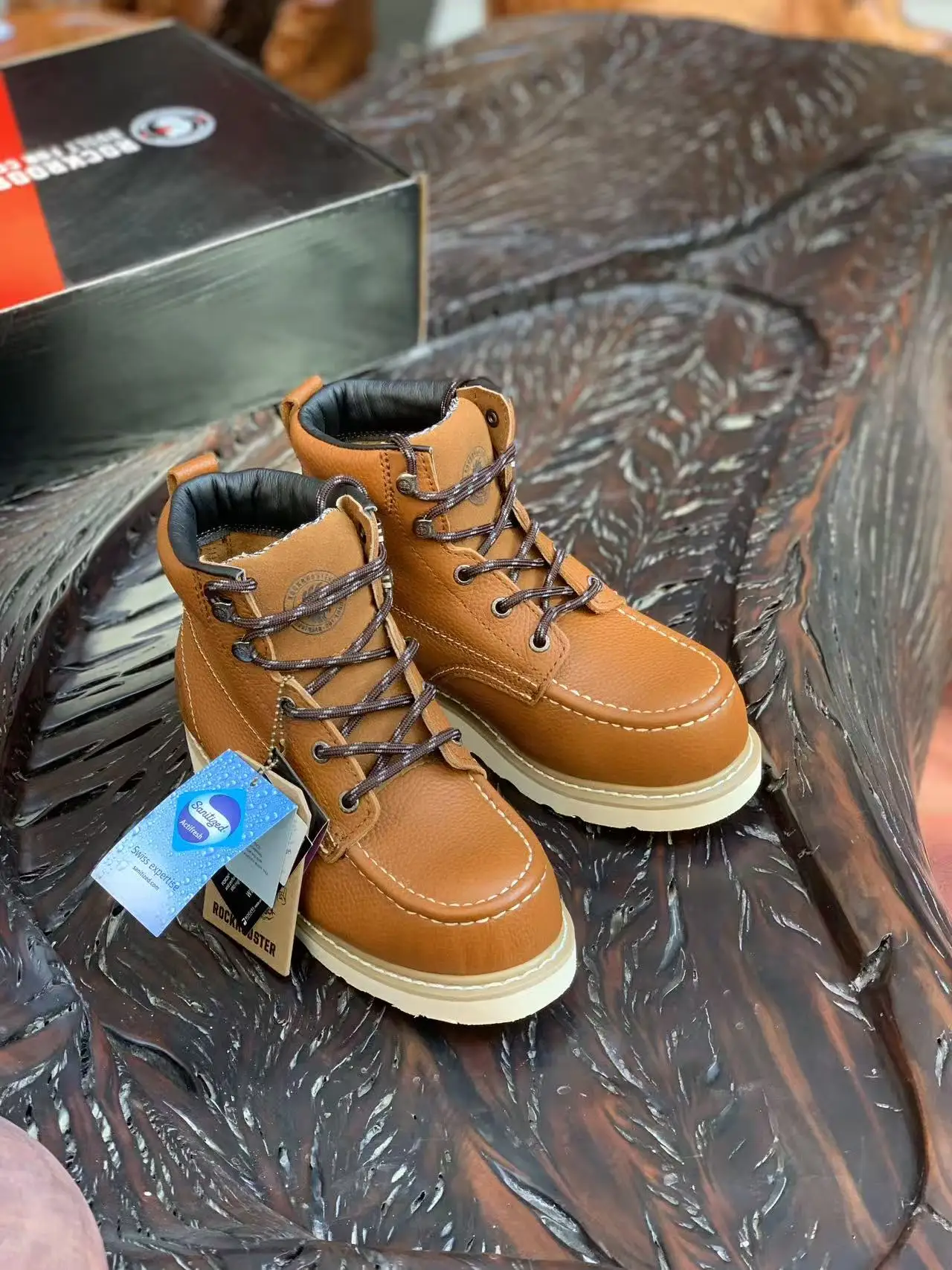 Safety Boots Man Genuine Leather Vintage Rhubarb High Top Short Work Boots Men s Casual Shoes Original Footwear
Safety Boots Man Genuine Leather Vintage Rhubarb High Top Short Work Boots Men s Casual Shoes Original Footwear