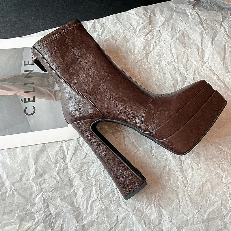 MKKHOU Fashion Short Boots Women's New High Quality Genuine Leather Pointed Thick Bottom Super High Heel Boots Ankle Boots Women
MKKHOU Fashion Short Boots Women's New High Quality Genuine Leather Pointed Thick Bottom Super High Heel Boots Ankle Boots Women
