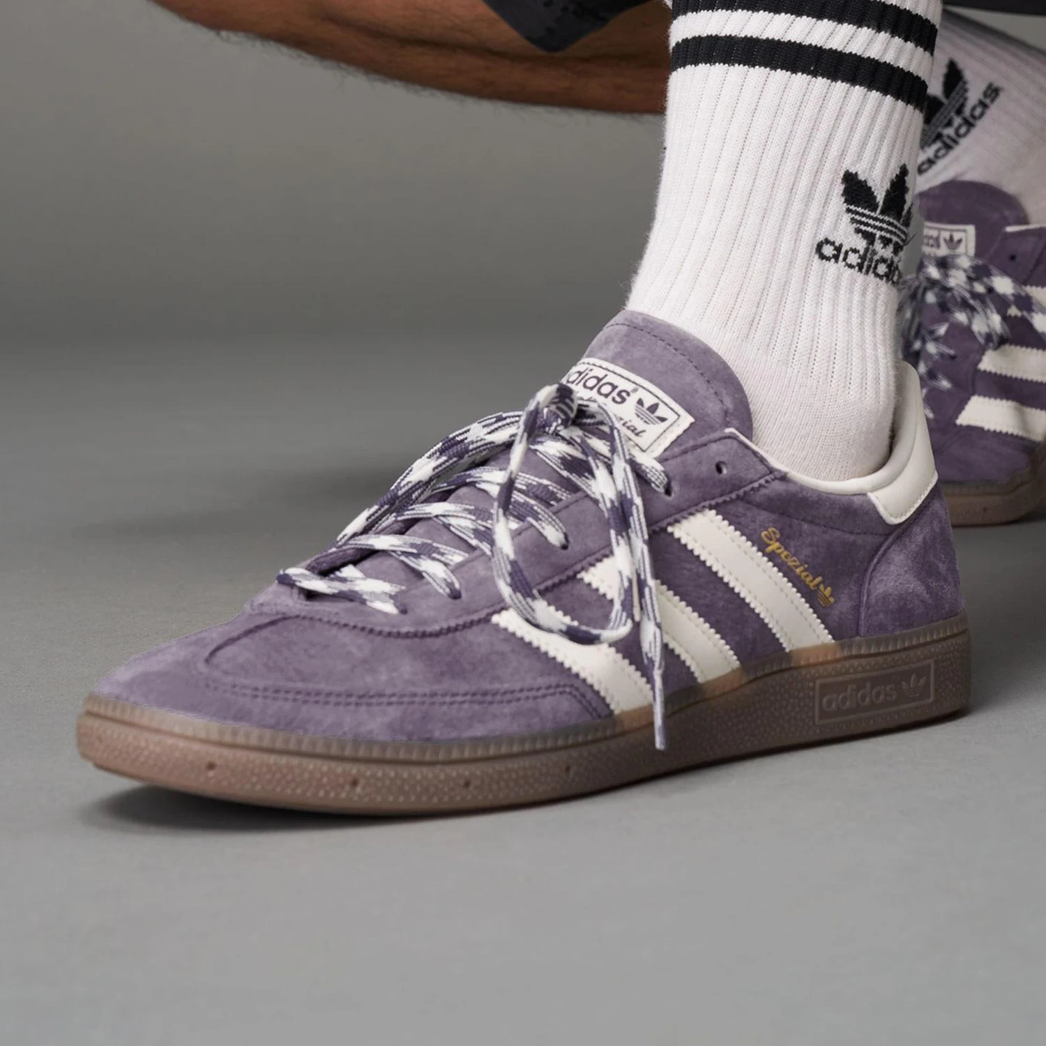 Adidas genuine Superstar Unisex Lightweight Retro Casual Low-Top Slip-On Shoes KI5943
Adidas genuine Superstar Unisex Lightweight Retro Casual Low-Top Slip-On Shoes KI5943