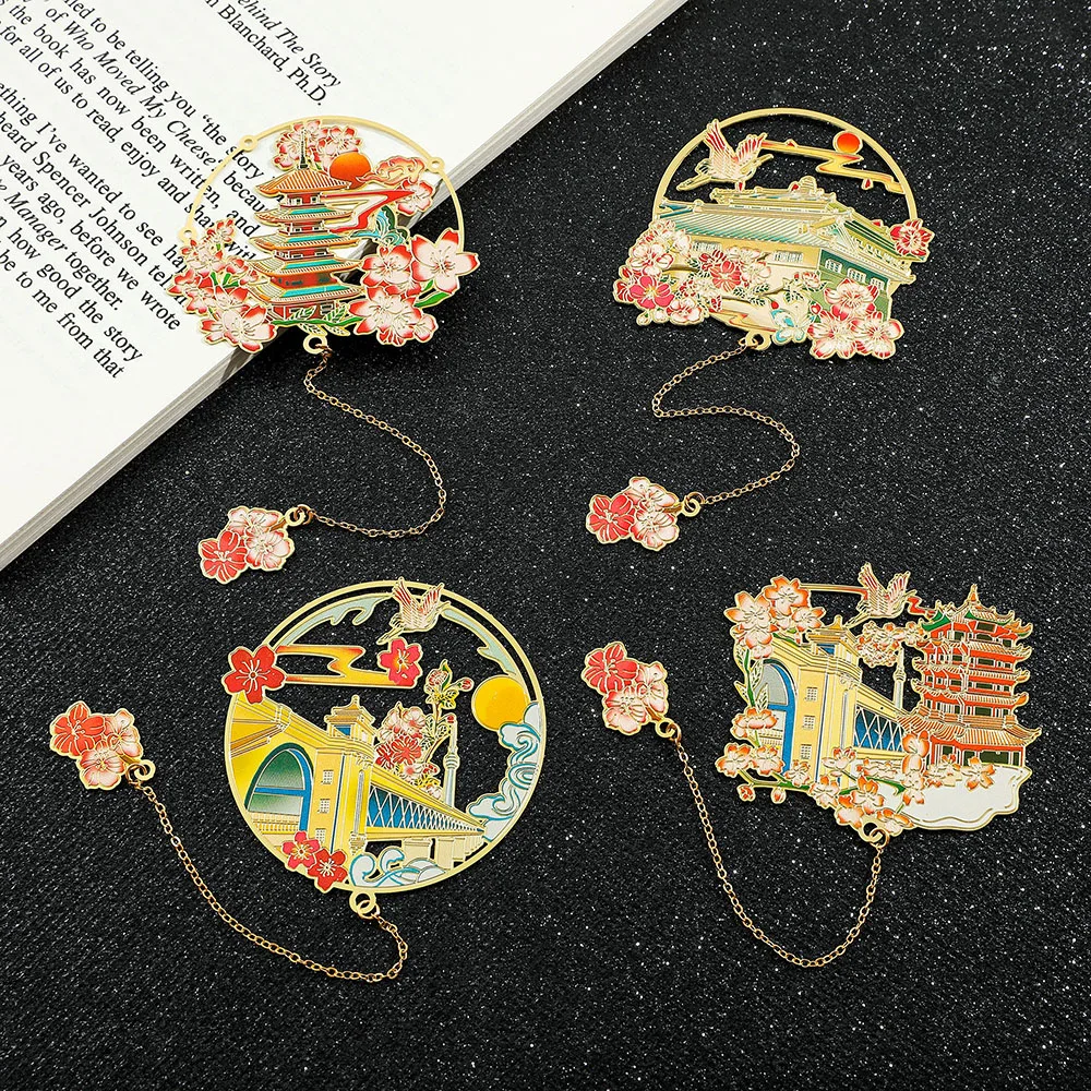 1pcs metal hollow bookmark with tassel pendant design, perfect Christmas gift for fiction fans, birthday gift, souvenir
1pcs metal hollow bookmark with tassel pendant design, perfect Christmas gift for fiction fans, birthday gift, souvenir