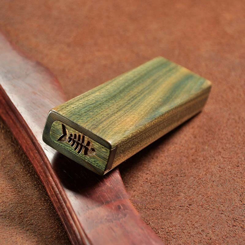 Portable Green Sandalwood Wooden Cigarette Case Ultra-Thin Push-pull Lid Storage Box for 10/20 Sticks Smoking Tools
Portable Green Sandalwood Wooden Cigarette Case Ultra-Thin Push-pull Lid Storage Box for 10/20 Sticks Smoking Tools