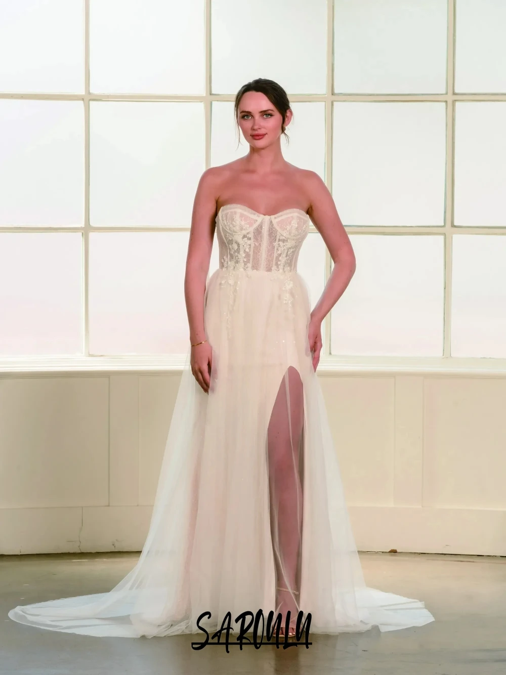 Shiny Lace A Line Wedding Dresses Dreamy 2026 Sleeveless Zipper Back Bride Dresses Modern Corset Customized Bridal Gown
Shiny Lace A Line Wedding Dresses Dreamy 2026 Sleeveless Zipper Back Bride Dresses Modern Corset Customized Bridal Gown
