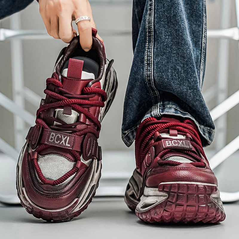 Men's Summer Breathable Running Shoes Retro Dad Style Low Top Sneakers Fashionable Sporty Casual Shoes with Rubber Sole
Men's Summer Breathable Running Shoes Retro Dad Style Low Top Sneakers Fashionable Sporty Casual Shoes with Rubber Sole