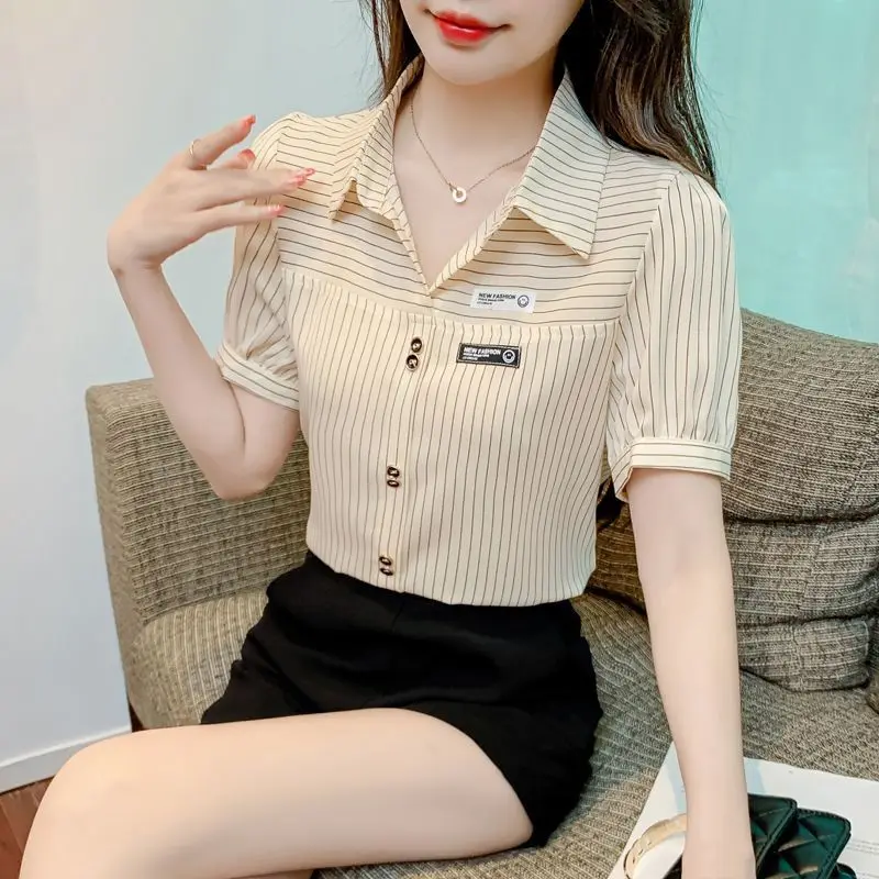 2024 New Summer Thin ort Sve Loose Women's irt Elegance Ladies Blouse Chiffon Women's Faion Korean Sle Straight Cut
2024 New Summer Thin ort Sve Loose Women's irt Elegance Ladies Blouse Chiffon Women's Faion Korean Sle Straight Cut