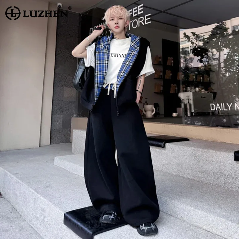 LUZHEN Trendy New Two-piece Sets Men's Solid Color Baggy Wide Leg Casual Sweatpants 2025 Hooded Sleeveless Street Vest JY1460
LUZHEN Trendy New Two-piece Sets Men's Solid Color Baggy Wide Leg Casual Sweatpants 2025 Hooded Sleeveless Street Vest JY1460
