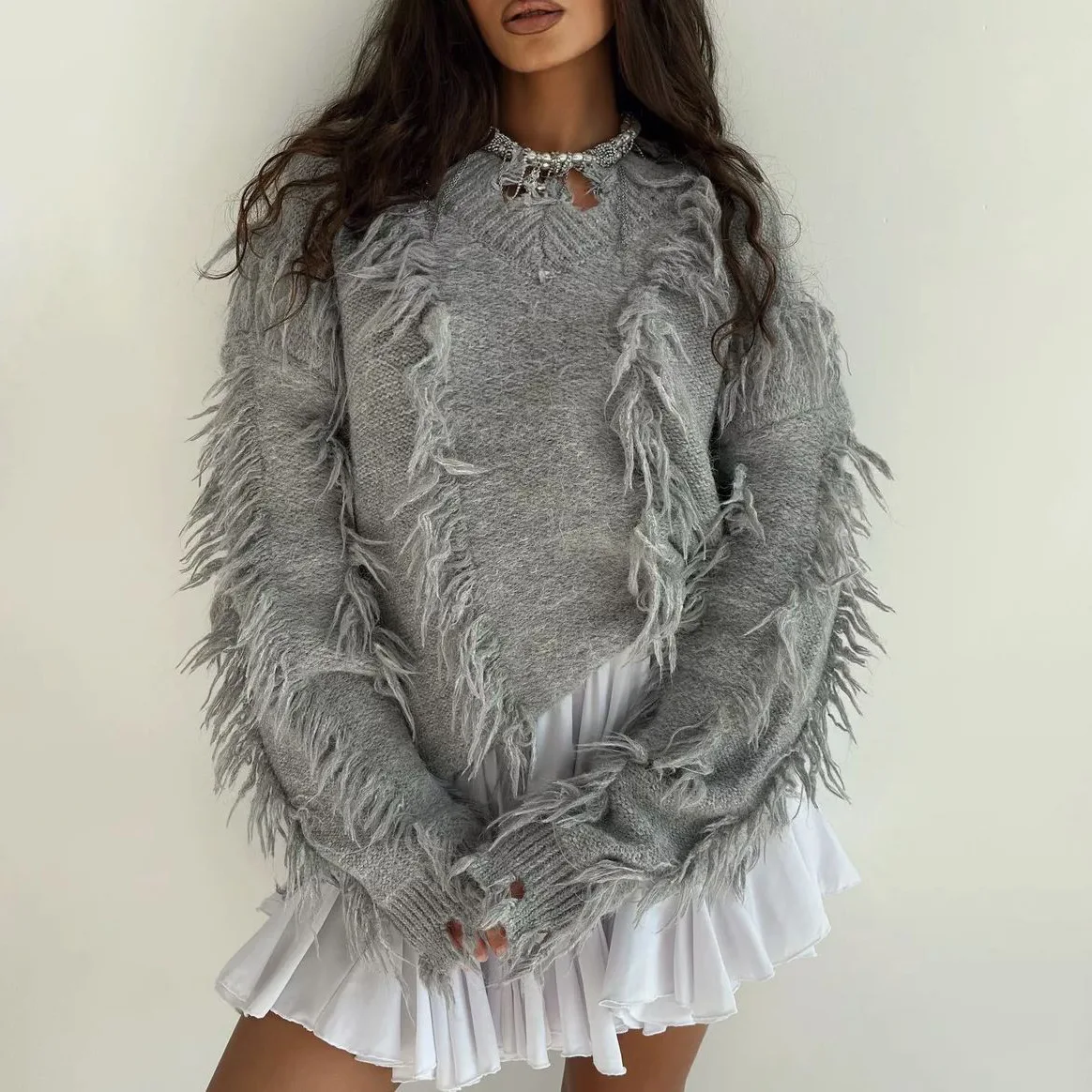 Autumn And Winter Tattered Woolen Sweater 2024 New Women's Tassel Irregular Long Sleeved Loose Knit Sweater
Autumn And Winter Tattered Woolen Sweater 2024 New Women's Tassel Irregular Long Sleeved Loose Knit Sweater