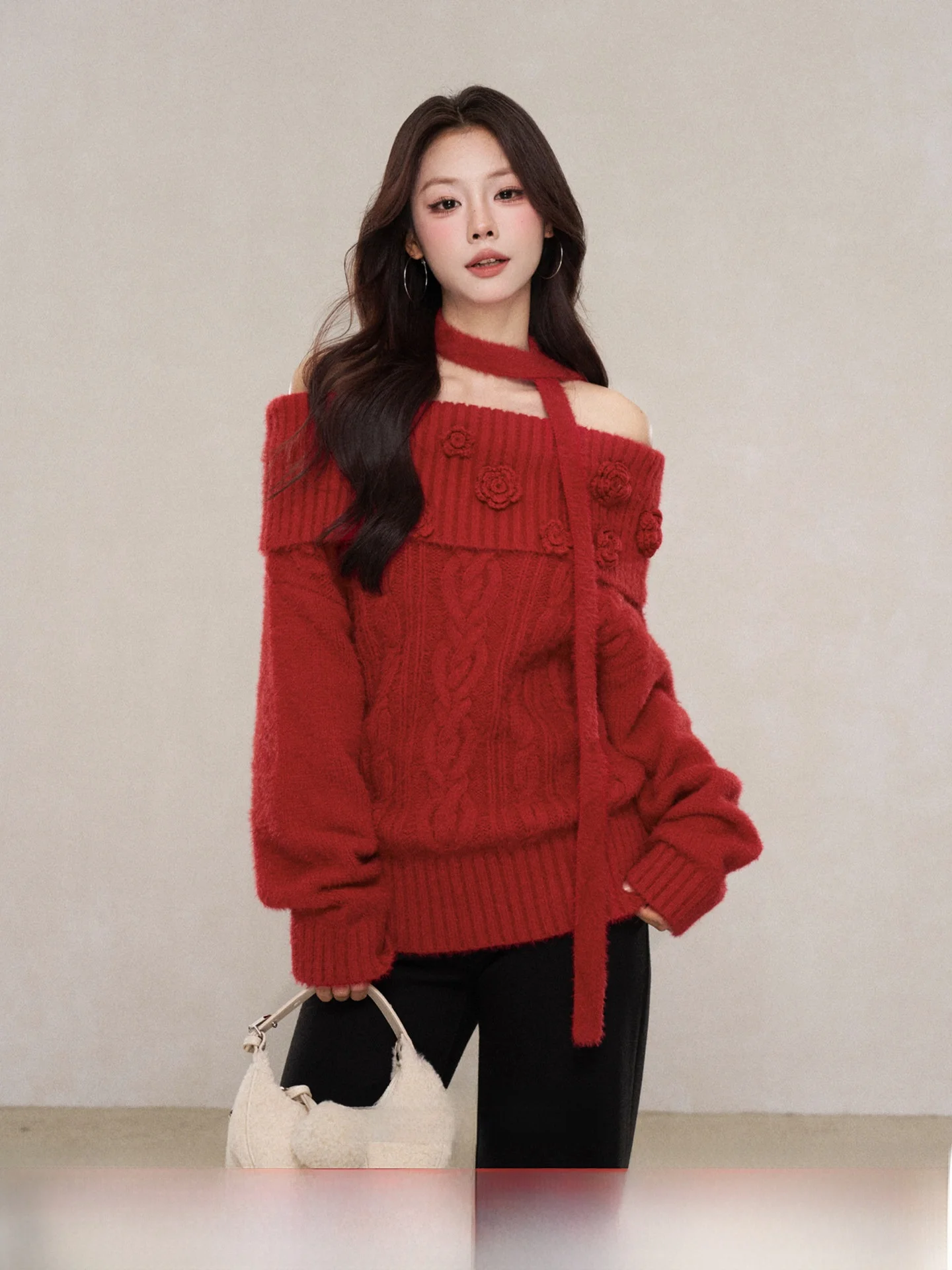 Красный вязаный свитер на одно плечо для женщин, зимний, в корейском стиле, милый и элегантный, для повседневной носки, с длинным рукавом
Красный вязаный свитер на одно плечо для женщин, зимний, в корейском стиле, милый и элегантный, для повседневной носки, с длинным рукавом