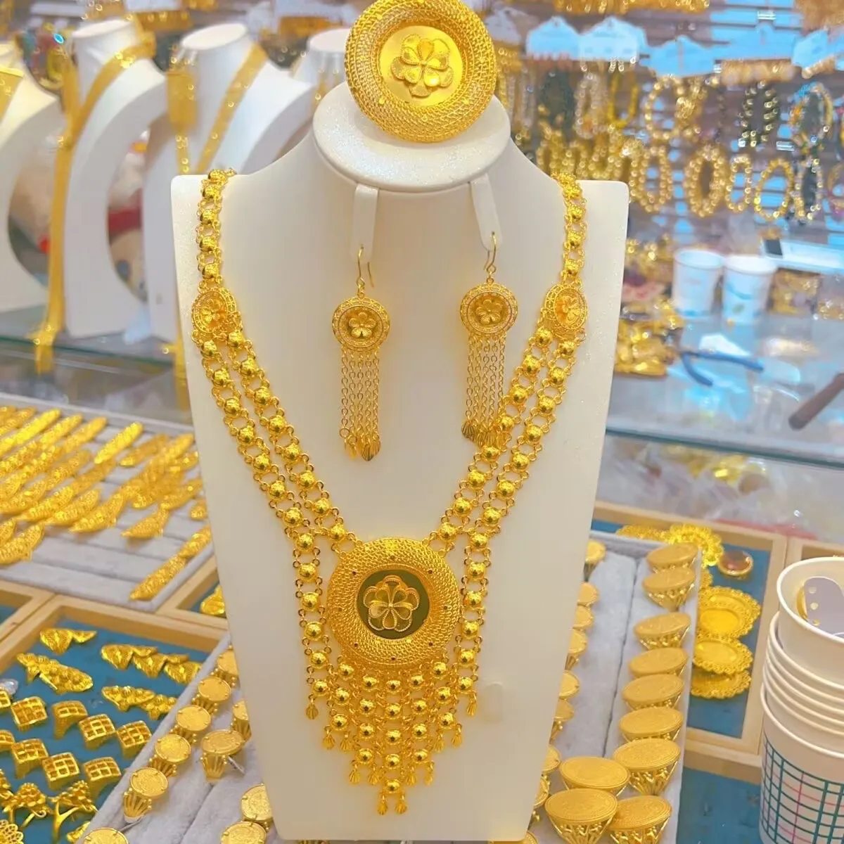 Dubai New 24K Gold Plated Necklace, Earrings, Rings, Wedding Party Gifts, Jewelry Set for Women YY10509
Dubai New 24K Gold Plated Necklace, Earrings, Rings, Wedding Party Gifts, Jewelry Set for Women YY10509