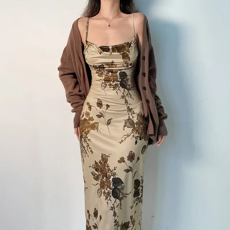 Summer Retro Floral Print Maxi Dress Female Y2K Backless Straps Fashion Elegant Party Sexy Dress Korean Beach Bodycon Dress
Summer Retro Floral Print Maxi Dress Female Y2K Backless Straps Fashion Elegant Party Sexy Dress Korean Beach Bodycon Dress