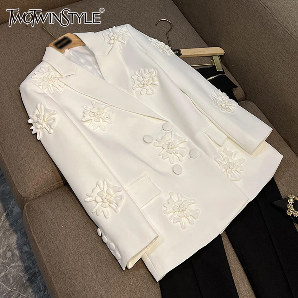 TWOTWINSTYLE Casual Spliced Appliques Jackets For Women Lapel Long Sleeve Temperament Commute Jacket Female Style New YJA106901
TWOTWINSTYLE Casual Spliced Appliques Jackets For Women Lapel Long Sleeve Temperament Commute Jacket Female Style New YJA106901