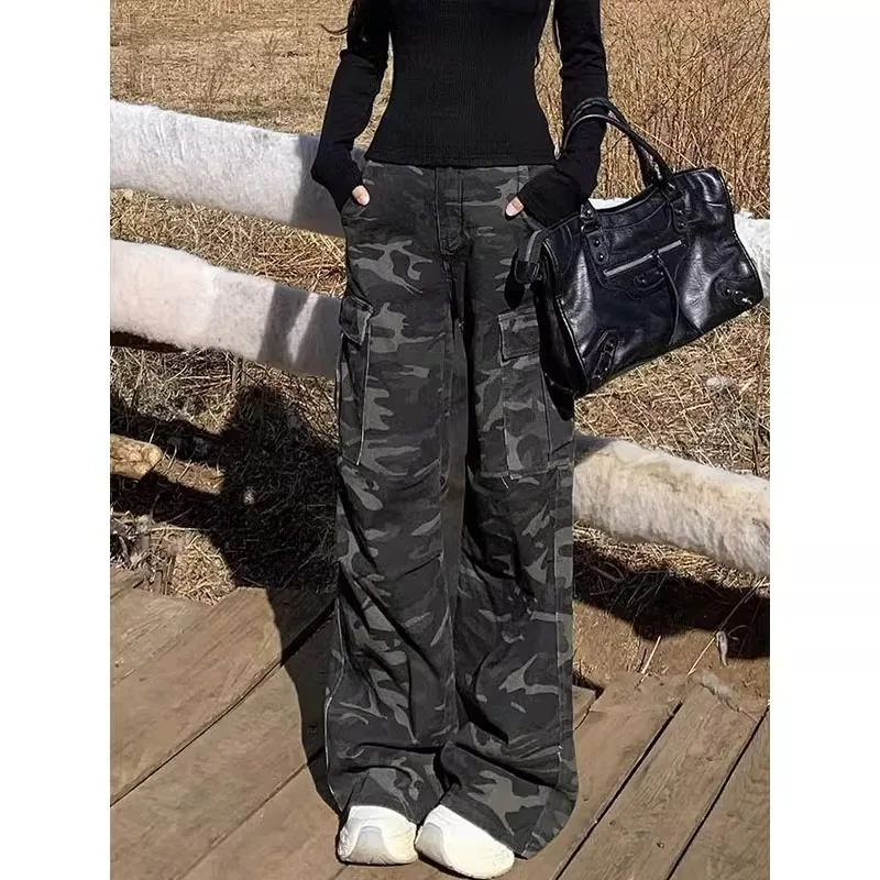 Fashion 2025 Jumpsuit New Multi Pocket Design Loose Straight Leg Wide Leg Pants Camouflage Work Pants for Women
Fashion 2025 Jumpsuit New Multi Pocket Design Loose Straight Leg Wide Leg Pants Camouflage Work Pants for Women