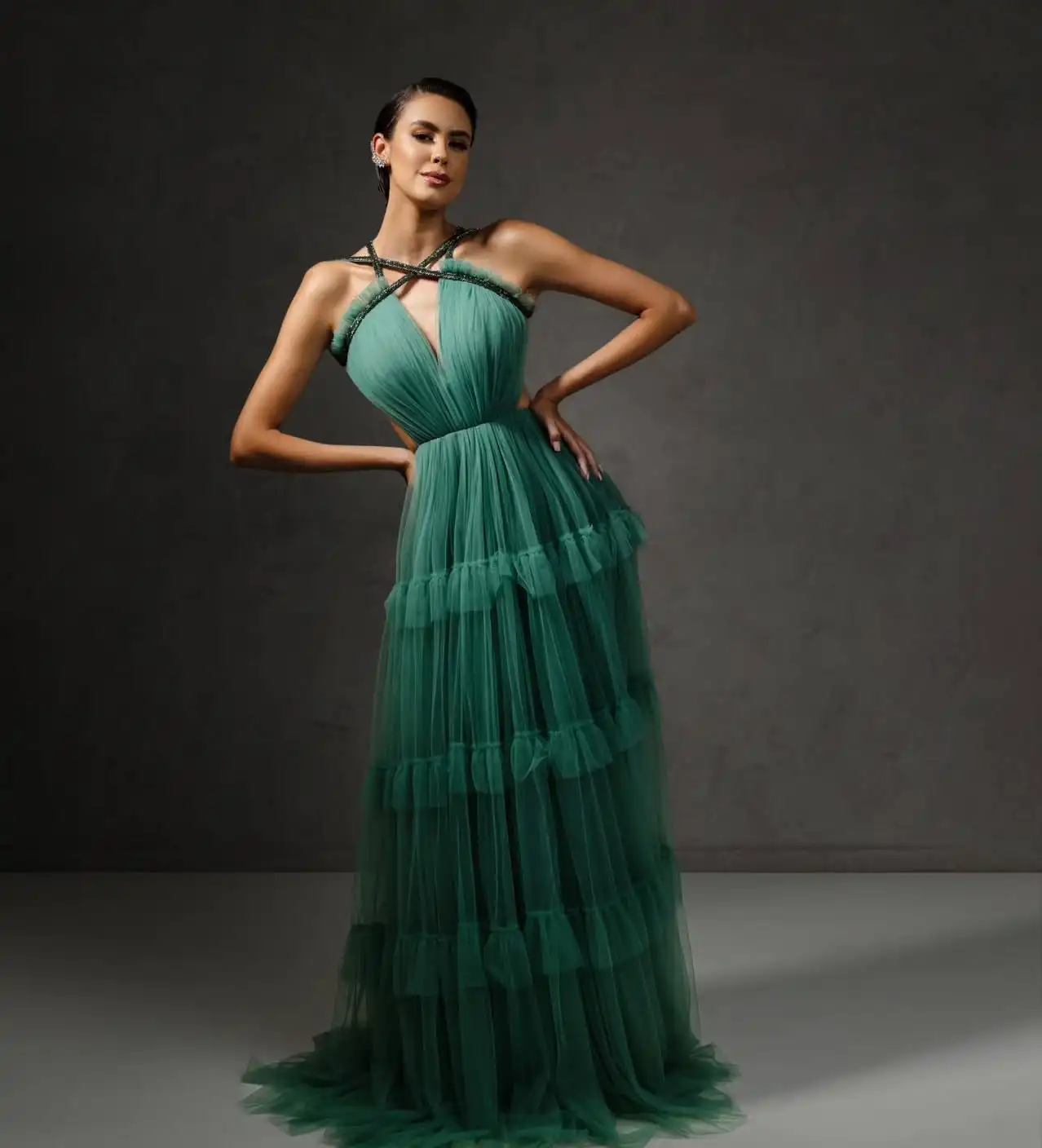 Customized Fashion Halter Organza Sleeveless Evening Dresses Elegant Straight Floor Length Celebrity Gowns Vestido De Noche
Customized Fashion Halter Organza Sleeveless Evening Dresses Elegant Straight Floor Length Celebrity Gowns Vestido De Noche