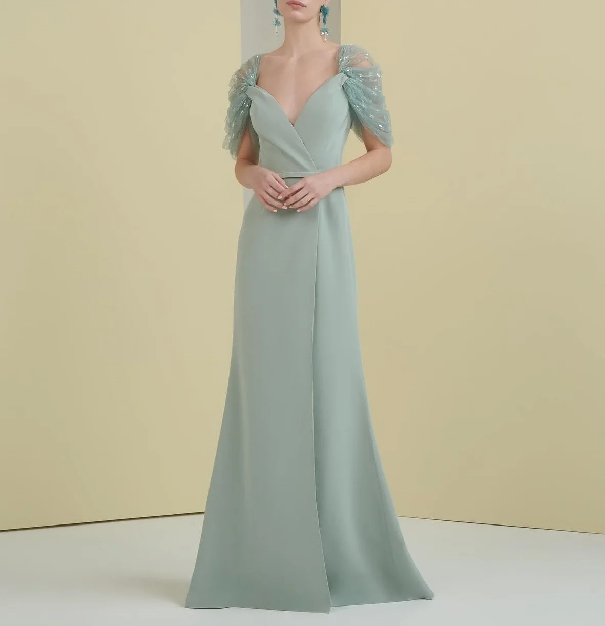 Welove Spa Green V Neck Evening Dresses with Sequins Cape Sleeves Ankle Length Mermaid Formal Occasions Dress New 2024
Welove Spa Green V Neck Evening Dresses with Sequins Cape Sleeves Ankle Length Mermaid Formal Occasions Dress New 2024