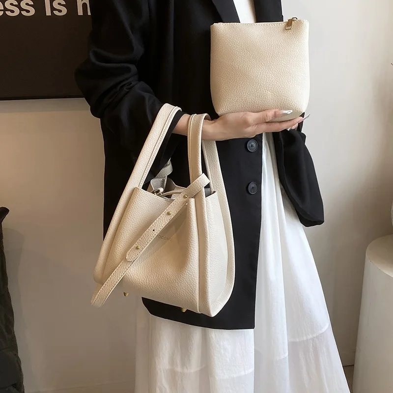 1pcs Women's Lychee Pattern Bucket Bag Minimalist Autumn Winter Single Shoulder Bag Handheld Tote Bag
1pcs Women's Lychee Pattern Bucket Bag Minimalist Autumn Winter Single Shoulder Bag Handheld Tote Bag