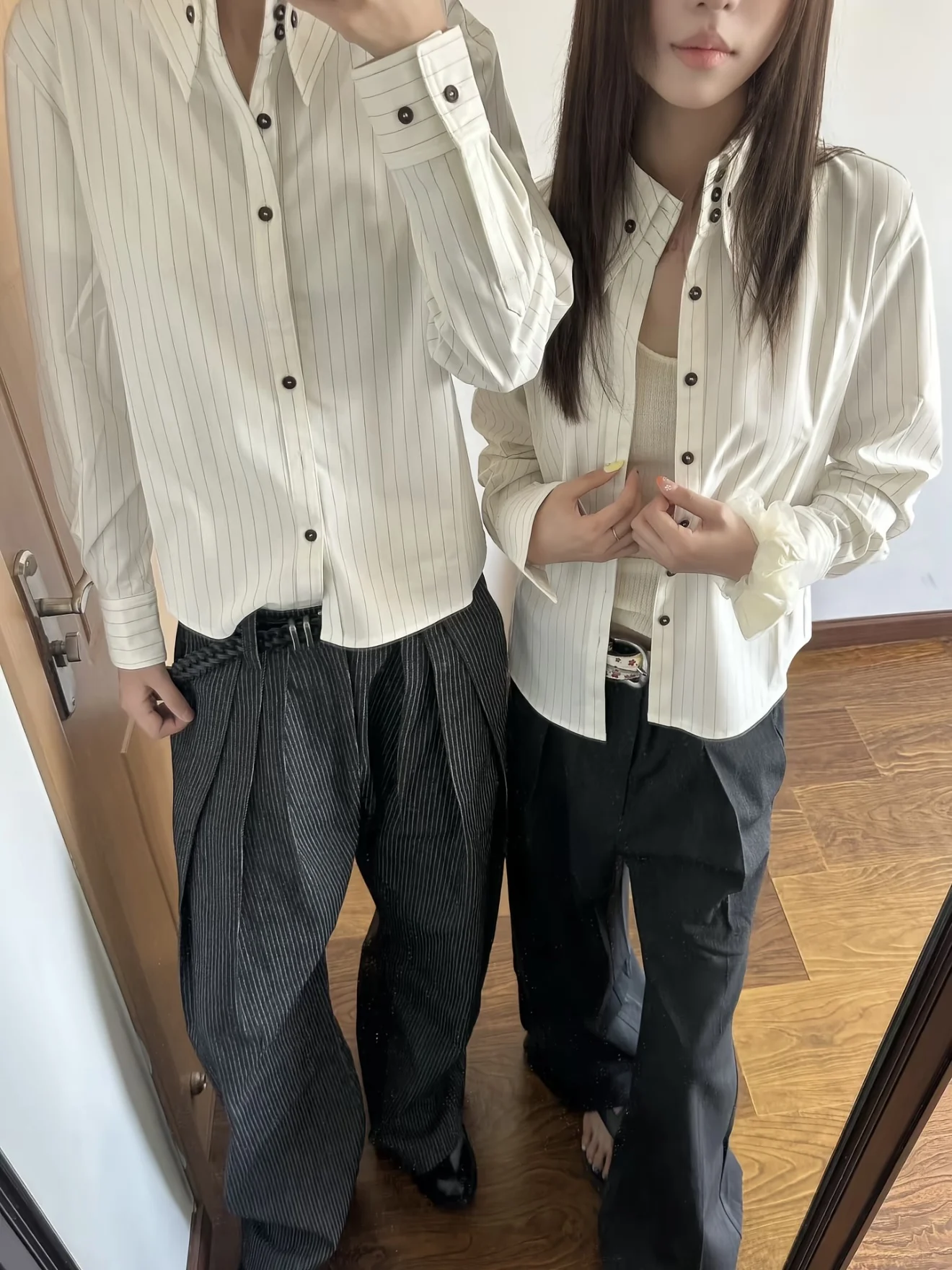 American Retro High Collar Long Sve Casual irt ex Cleanfit Striped irt Comfortable Breathable Loose Fit Spring Season
American Retro High Collar Long Sve Casual irt ex Cleanfit Striped irt Comfortable Breathable Loose Fit Spring Season
