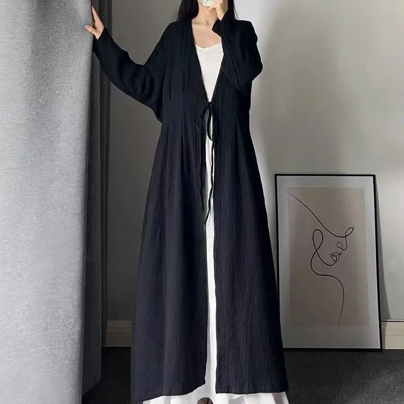 New Chinese Style Long Coat Women's Neat V Collar Waist Cinching Long Robe Vintage Zen Tea Incense Art Uniform Overcoat Female
New Chinese Style Long Coat Women's Neat V Collar Waist Cinching Long Robe Vintage Zen Tea Incense Art Uniform Overcoat Female