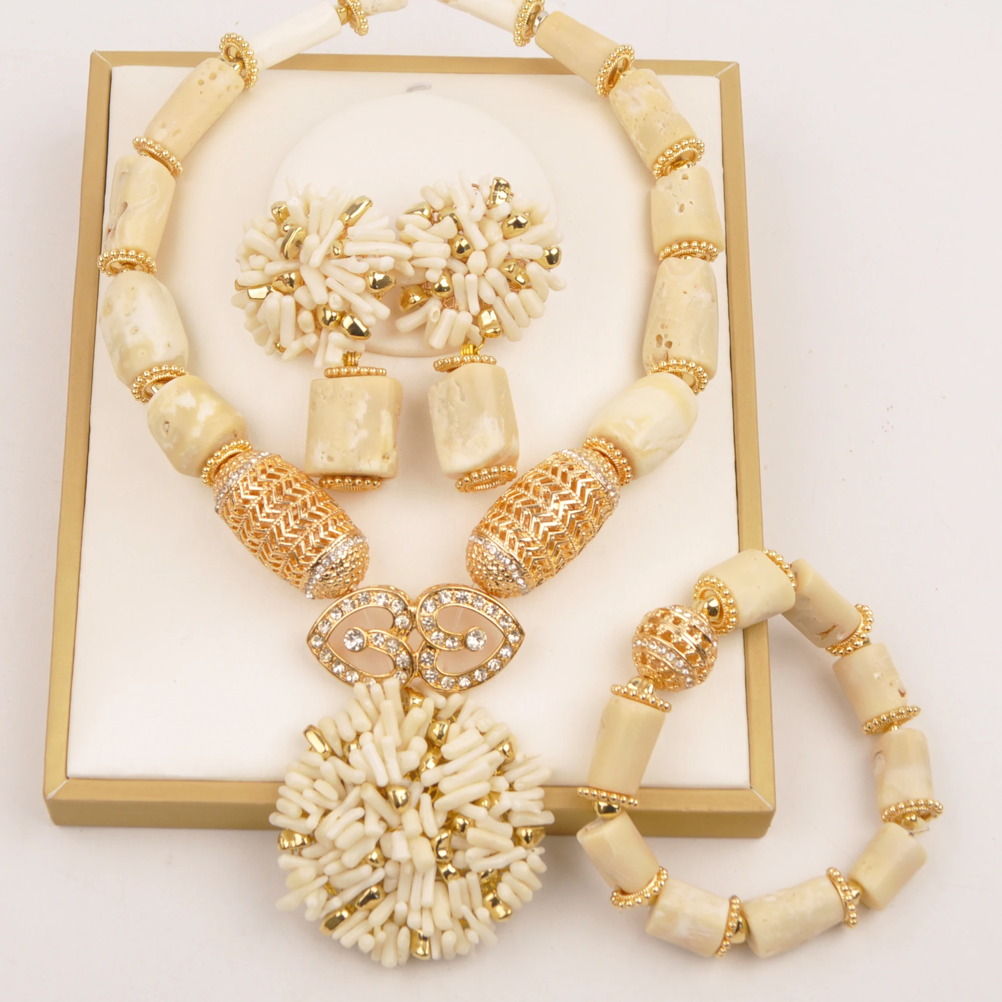 African Coral Beads Jewelry Set Nigerian Wedding Bride Necklace Bracelet Earrings
African Coral Beads Jewelry Set Nigerian Wedding Bride Necklace Bracelet Earrings
