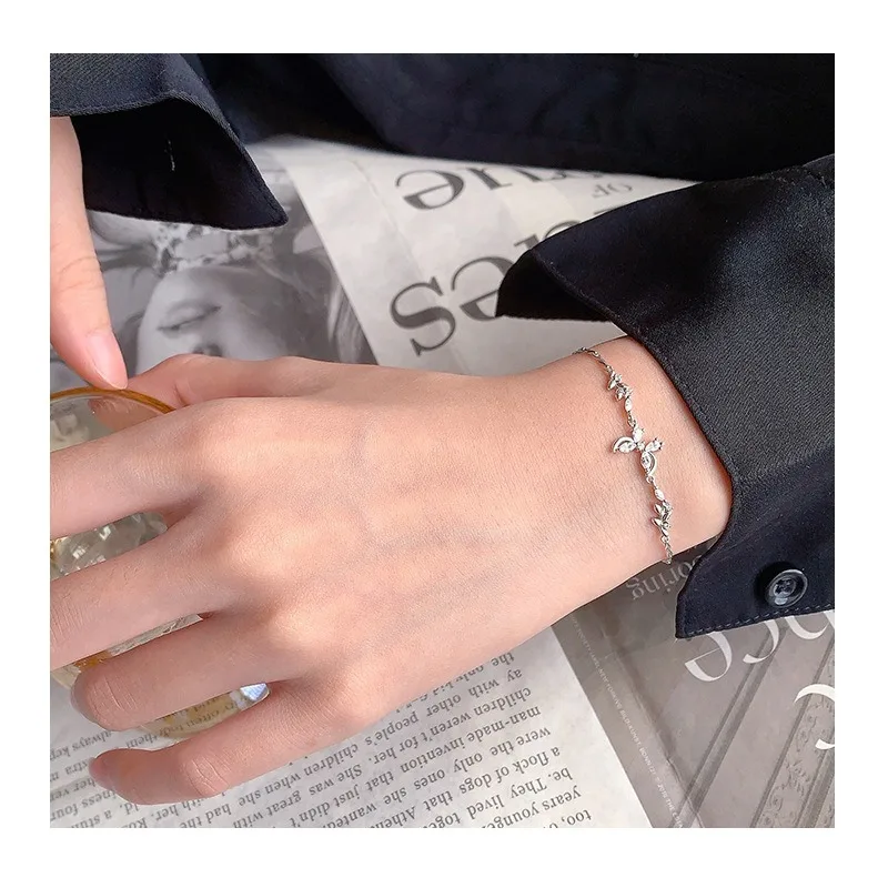 Kalaini Original Wheat Butterfly Bracelet Girls Versatile Premium Girlfriend Internet Celebrity Jewelry
Kalaini Original Wheat Butterfly Bracelet Girls Versatile Premium Girlfriend Internet Celebrity Jewelry