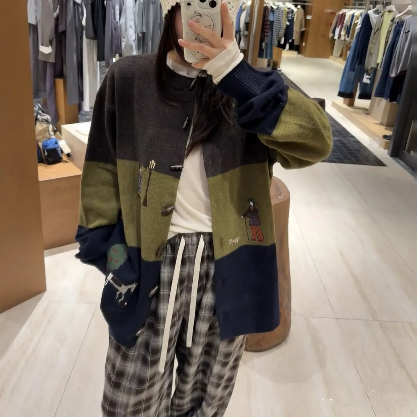 Высококачественный свободный вязаный круглый открытый кардиган в европейском стиле с мультяшной вышивкой, женский топ, забавный дизайн, повседневная мода
Высококачественный свободный вязаный круглый открытый кардиган в европейском стиле с мультяшной вышивкой, женский топ, забавный дизайн, повседневная мода