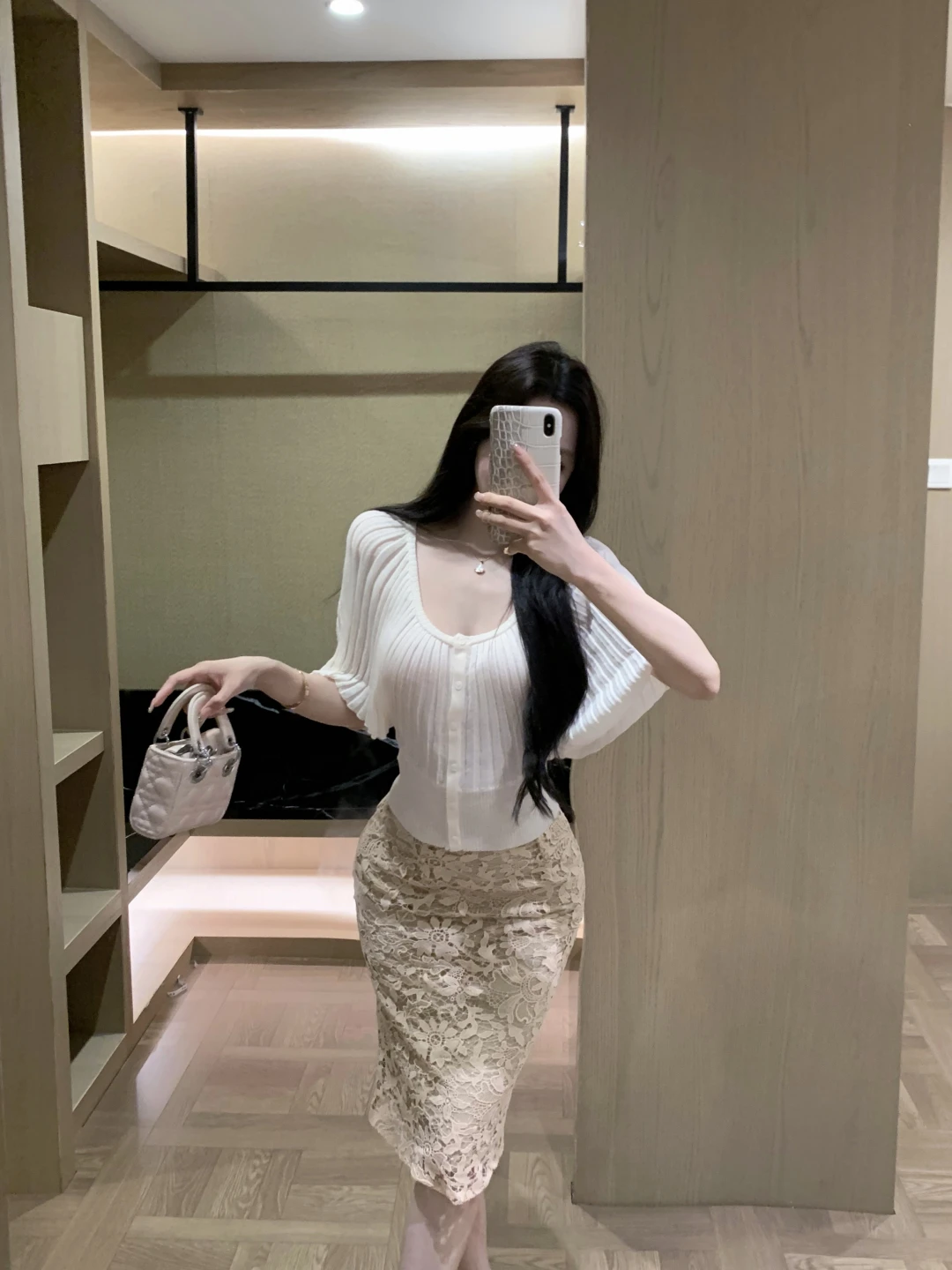 Kumikumi Summer Women's Short Sleeve T-Shirt And High Waist Skirt Two Piece Set Slim Fit Accordion Pleat Dress
Kumikumi Summer Women's Short Sleeve T-Shirt And High Waist Skirt Two Piece Set Slim Fit Accordion Pleat Dress