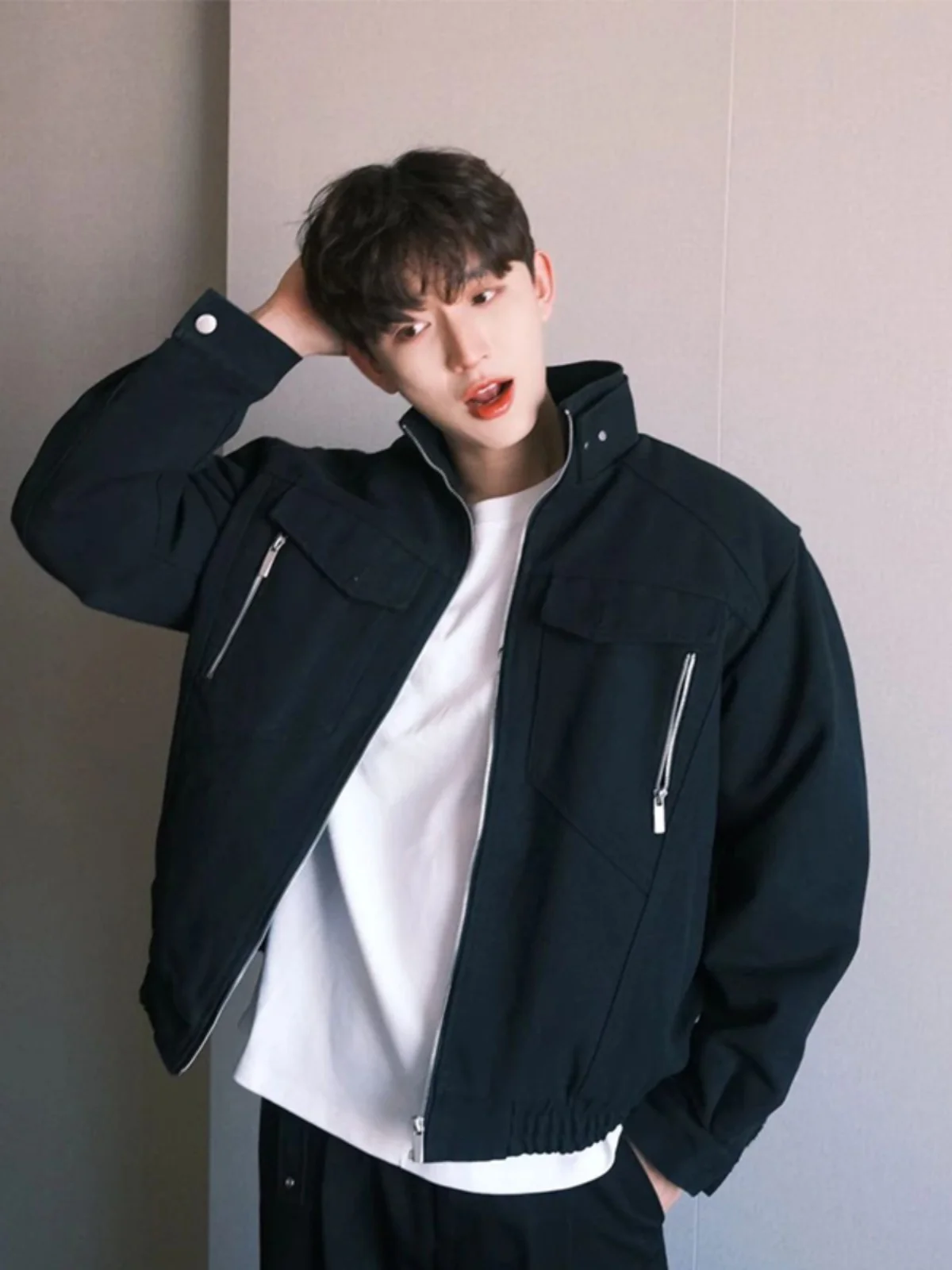 Мужская куртка-парка Jaet Fce из хлопка с воротником-стойкой, лимитированная серия «Год Змеи», теплая, приталенная, с длинными рукавами и молнией
Мужская куртка-парка Jaet Fce из хлопка с воротником-стойкой, лимитированная серия «Год Змеи», теплая, приталенная, с длинными рукавами и молнией