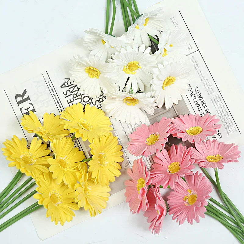 Simulated Flowers PU Daisy Chamomile Living Room Dining Table Decoration Party Vase Floral Photography Props Fake Flowers
Simulated Flowers PU Daisy Chamomile Living Room Dining Table Decoration Party Vase Floral Photography Props Fake Flowers