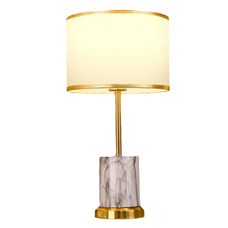 Model Bedroom Bedside Lamp Nordic Light Luxury High-End Table Lamp Modern Living Room Study Iron Art Decoration Desk Lamp
Model Bedroom Bedside Lamp Nordic Light Luxury High-End Table Lamp Modern Living Room Study Iron Art Decoration Desk Lamp