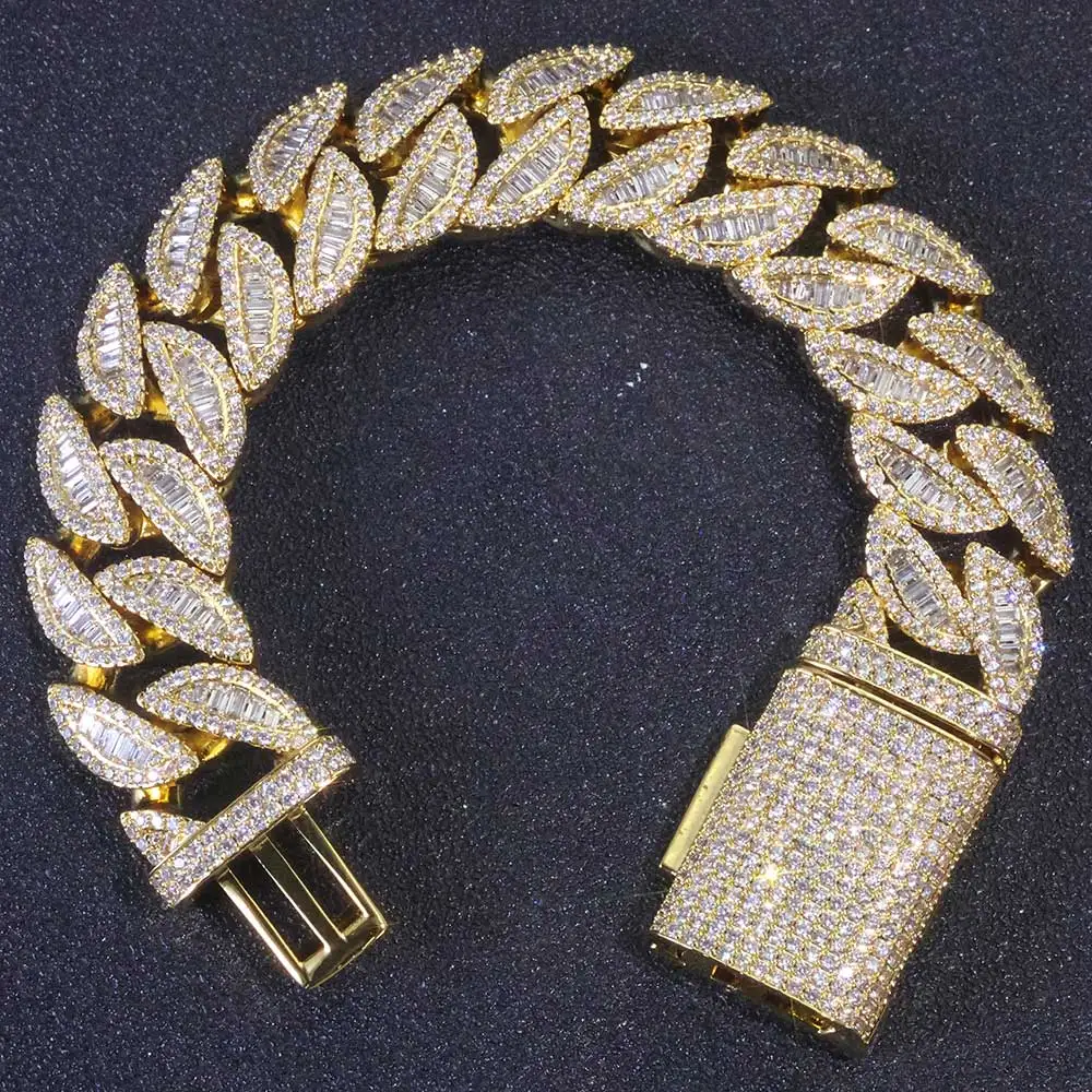 20MM 3 Rows Fashion Iced Cuban Bracelet Moon Shape Baguette Diamond Bracelets Men Women 18k Gold Plated Jewelry
20MM 3 Rows Fashion Iced Cuban Bracelet Moon Shape Baguette Diamond Bracelets Men Women 18k Gold Plated Jewelry