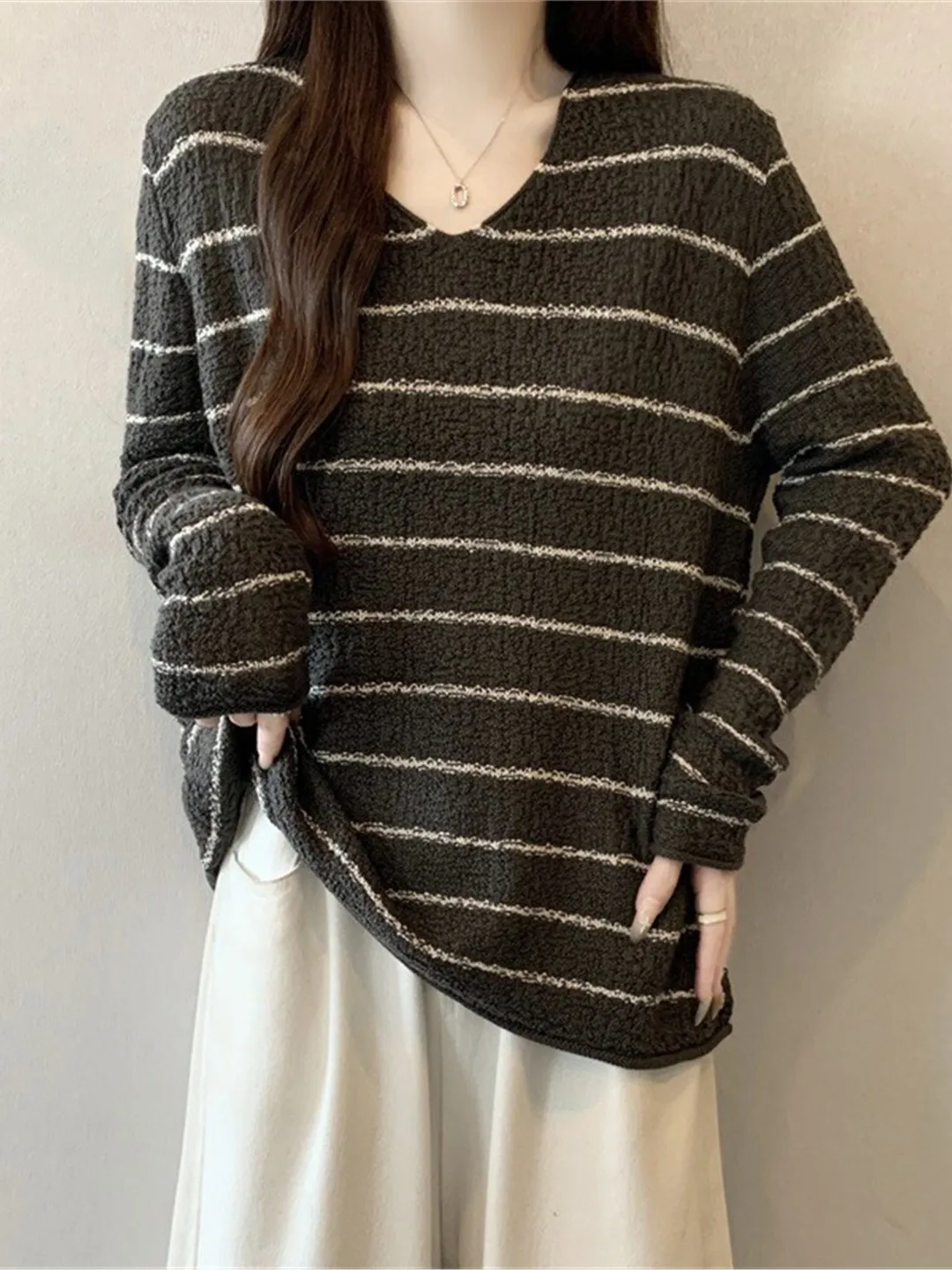 Loose Fit V-Ne Long Sve Striped Knitwear Women's Base Layer Top plus Size Comfortable Autumn Winter New Sle
Loose Fit V-Ne Long Sve Striped Knitwear Women's Base Layer Top plus Size Comfortable Autumn Winter New Sle