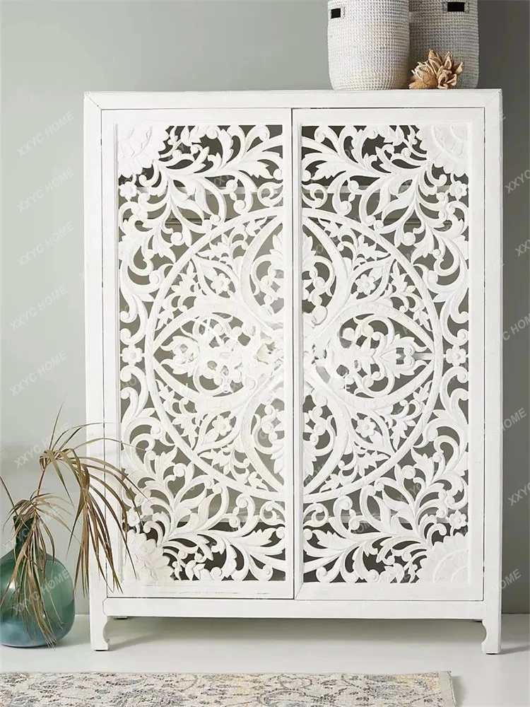 Solid Wood Wardrobe Retro Old Fashion Hollow Carved Bedroom Wardrobe Door South East Asia B & B
Solid Wood Wardrobe Retro Old Fashion Hollow Carved Bedroom Wardrobe Door South East Asia B & B