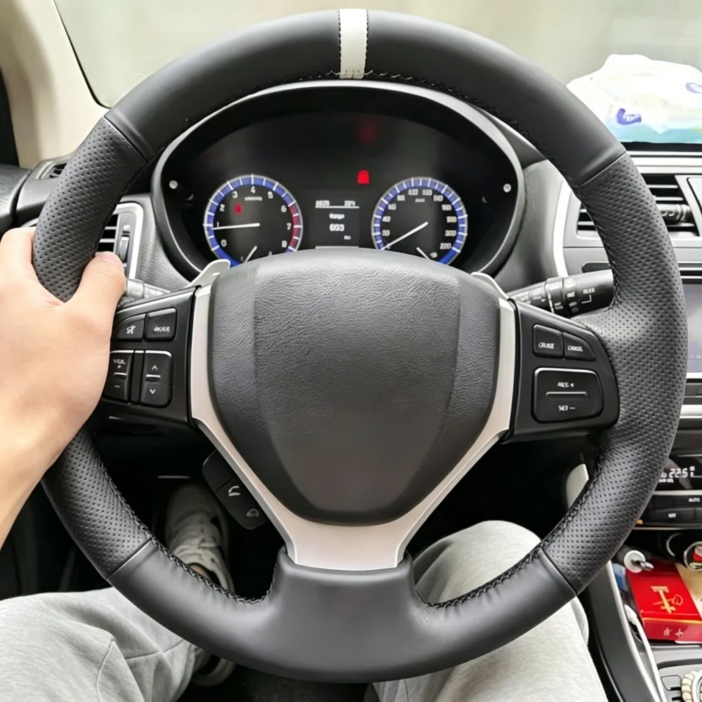 Плетеная нескользящая оплетка из искусственной кожи для руля Suzuki Vitara, SX4 S-CROSS (2015-2019), Celerio (2013-2019)
Плетеная нескользящая оплетка из искусственной кожи для руля Suzuki Vitara, SX4 S-CROSS (2015-2019), Celerio (2013-2019)