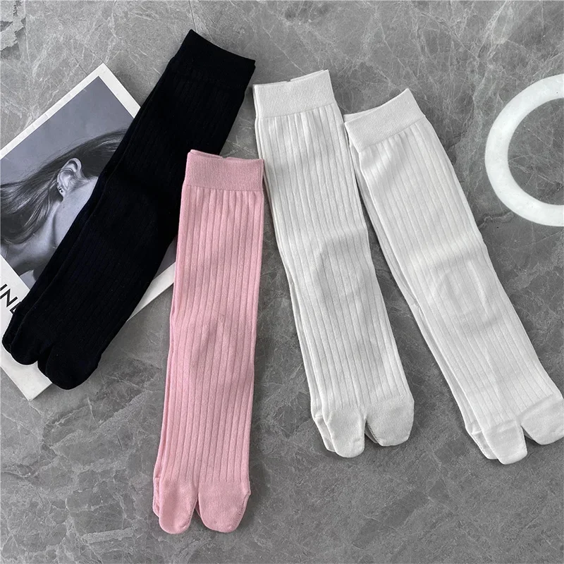 Combed Cotton Split Toe Socks for Women Comfortable Soft Two-Toed Socks Stripe Socks Japanese Harajuku Mid-Tube Women's Tabi Sox
Combed Cotton Split Toe Socks for Women Comfortable Soft Two-Toed Socks Stripe Socks Japanese Harajuku Mid-Tube Women's Tabi Sox