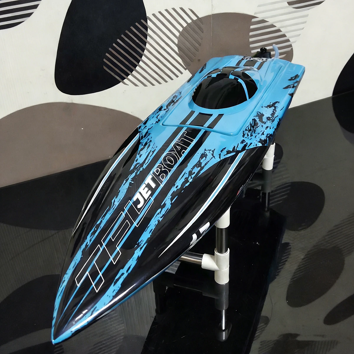 Радиоуправляемые корабли 69 см с функцией обратного хода, пульт дистанционного управления, скоростной катер с реактивным питанием, изготовлен из стекловолокна, модель RC Schiffe, игрушка-корабль
Радиоуправляемые корабли 69 см с функцией обратного хода, пульт дистанционного управления, скоростной катер с реактивным питанием, изготовлен из стекловолокна, модель RC Schiffe, игрушка-корабль