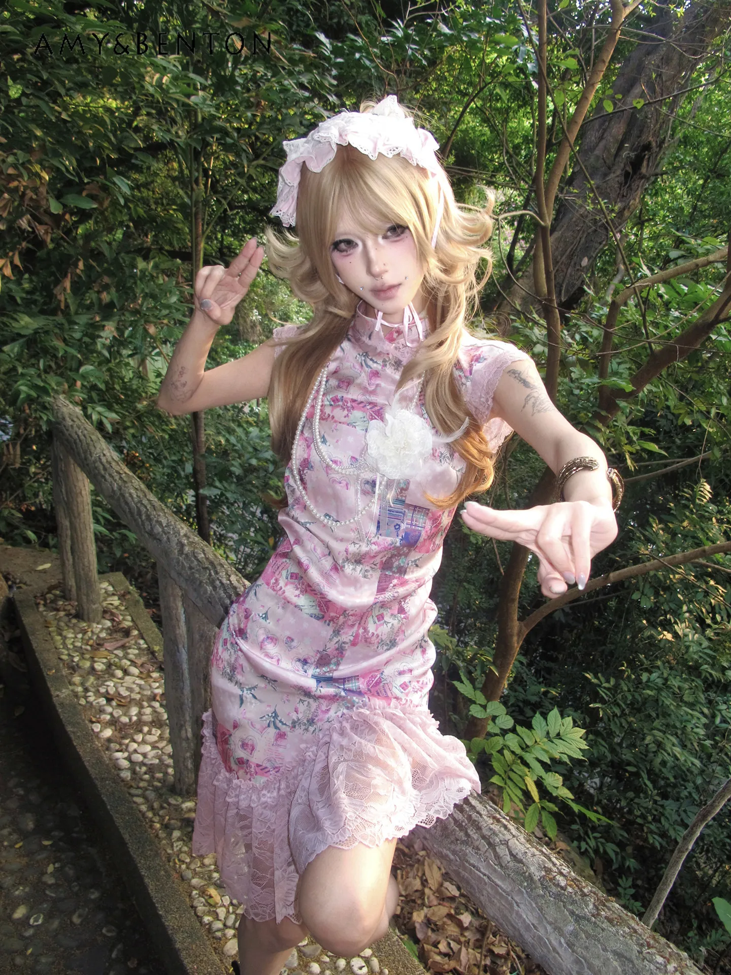 Summer New Chinese Style Women Pink Green Plant Floral Print Loose Casual Qipao Collar Lace Hem Short Mini Dress
Summer New Chinese Style Women Pink Green Plant Floral Print Loose Casual Qipao Collar Lace Hem Short Mini Dress
