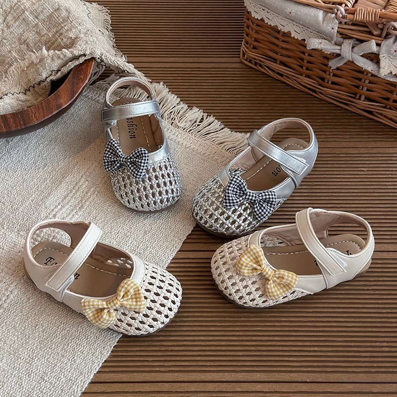 Summer Toddler Girls Woven Closed Toe Sandals Plaid Bow Decor Non-Slip Soft Sole Breathable for Daily Outdoor Party School Wear
Summer Toddler Girls Woven Closed Toe Sandals Plaid Bow Decor Non-Slip Soft Sole Breathable for Daily Outdoor Party School Wear