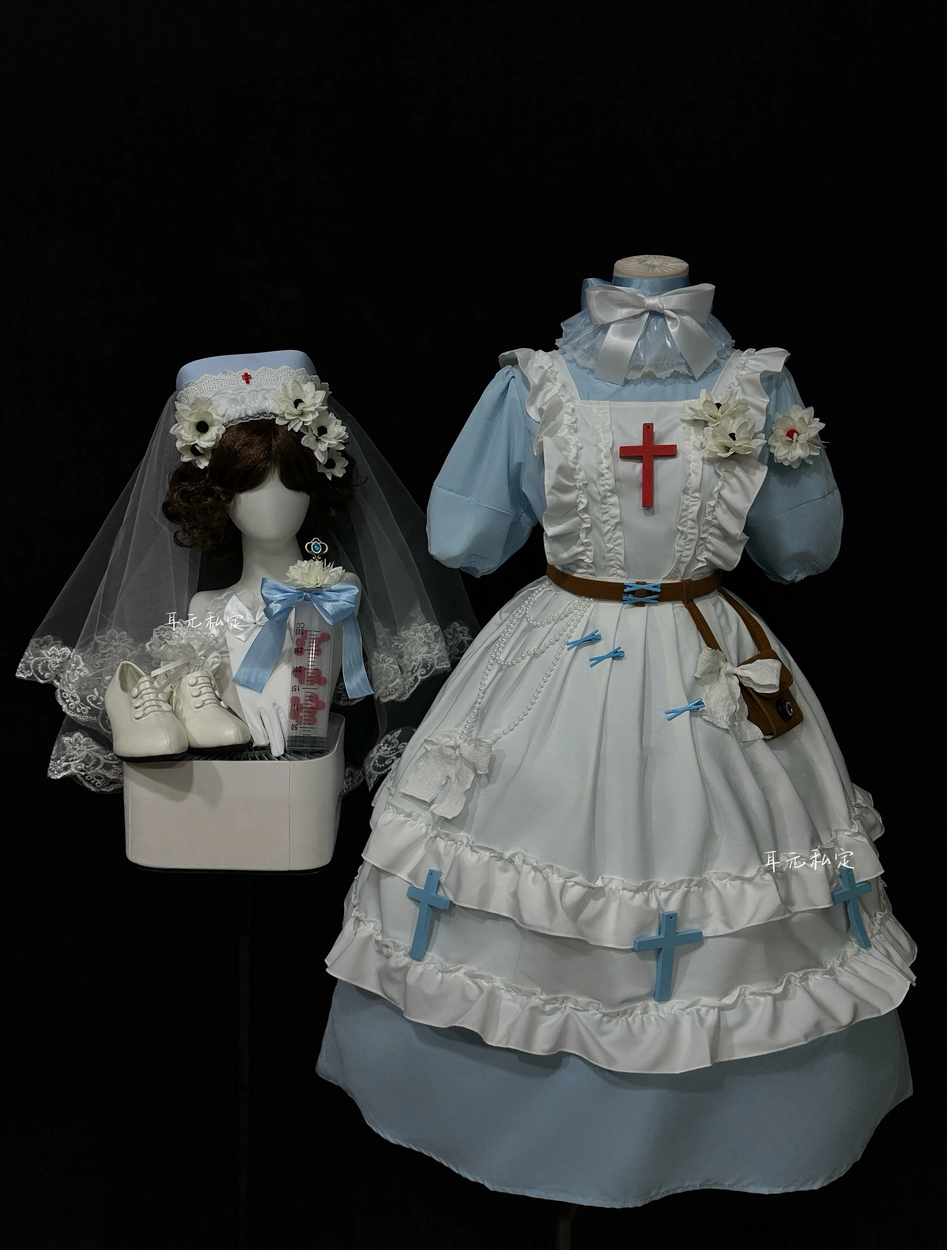 Identity Ⅴ Emily Dale Doctor Lydia Jones Cosplay Costume New Girl Sweet Lolita Dress Headwear Wig Halloween Party Maid Suit
Identity Ⅴ Emily Dale Doctor Lydia Jones Cosplay Costume New Girl Sweet Lolita Dress Headwear Wig Halloween Party Maid Suit