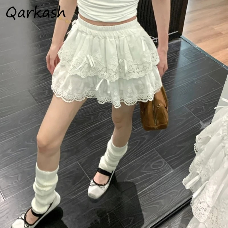 White Mini Skirts Women Patchwork Bows Kawaii Lace Pleated Streetwear Fluffy Hotsweet Spicy Girls Kawaii Chic Summer Fashion
White Mini Skirts Women Patchwork Bows Kawaii Lace Pleated Streetwear Fluffy Hotsweet Spicy Girls Kawaii Chic Summer Fashion