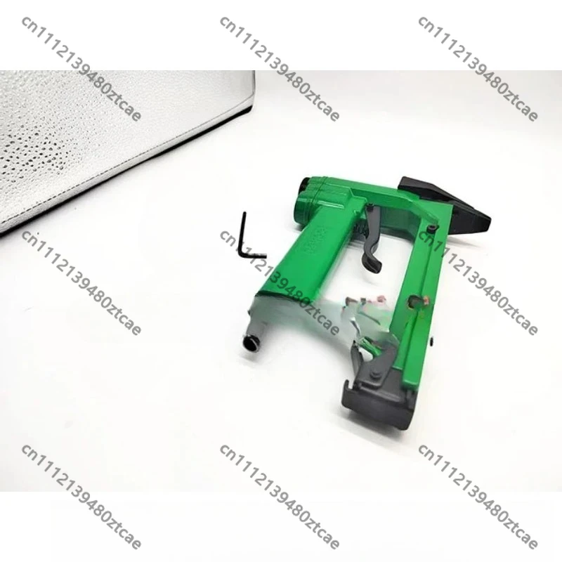 J520-C1 Photo Frame Fixing Tool, Backboard Nail Fastener, Household Wall Mount Hardware Decoration Accessories
J520-C1 Photo Frame Fixing Tool, Backboard Nail Fastener, Household Wall Mount Hardware Decoration Accessories