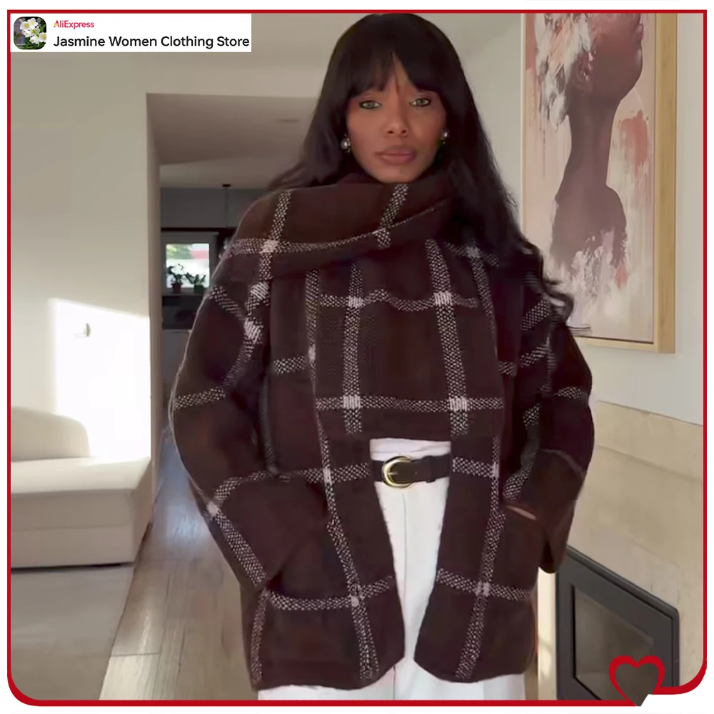 Autumn Fashion Scarf Collar Cardigan for Women New in Short Plaid Scarf Open Knit Coat with Patch Pockets Elegant Brown Knitwear
Autumn Fashion Scarf Collar Cardigan for Women New in Short Plaid Scarf Open Knit Coat with Patch Pockets Elegant Brown Knitwear