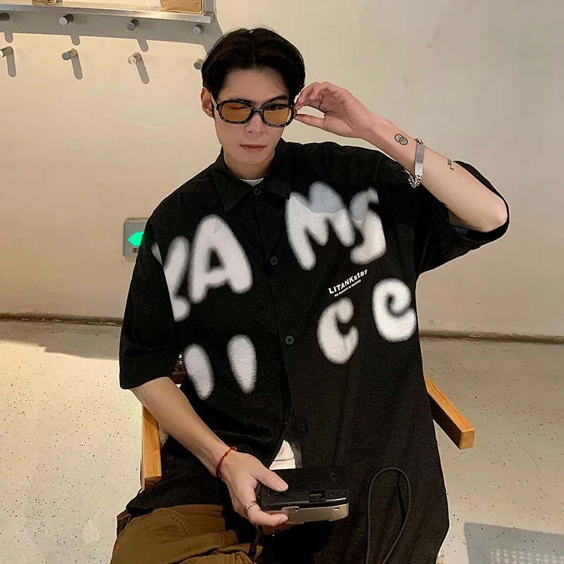 Summer Fashion Letter Print Men Shirts Casual Short Sleeve Trend Oversized Korean Streetwear Shirts 2024 Retro Loose Y2k T Shirt
Summer Fashion Letter Print Men Shirts Casual Short Sleeve Trend Oversized Korean Streetwear Shirts 2024 Retro Loose Y2k T Shirt