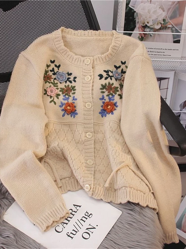 Korobov Mori Gin Style Sweet O Neck Long Sleeve Single Breasted Crochet Embroidery Pockets Knitted Cardigan
Korobov Mori Gin Style Sweet O Neck Long Sleeve Single Breasted Crochet Embroidery Pockets Knitted Cardigan