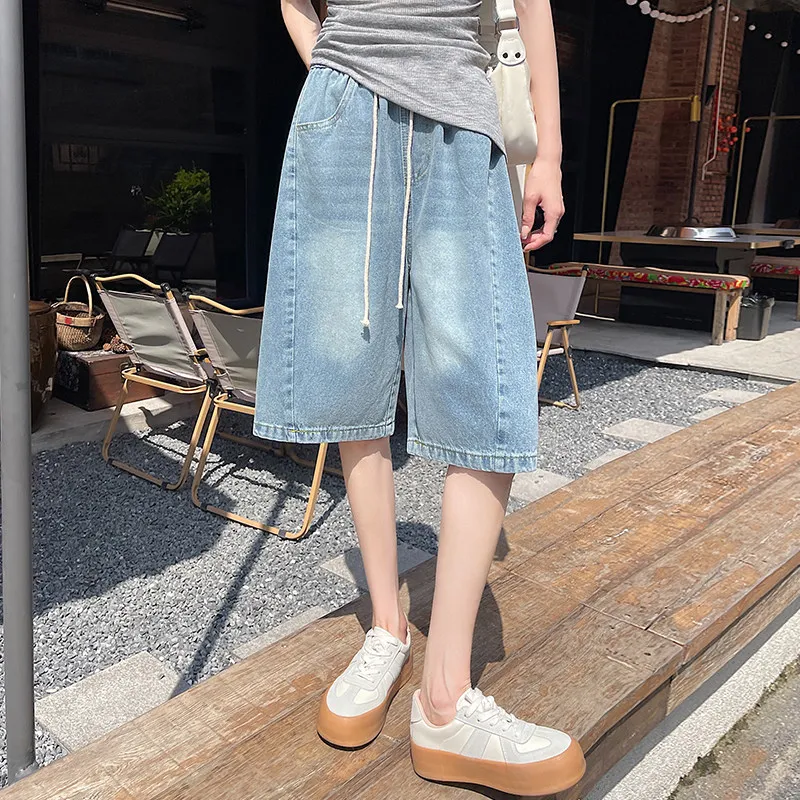 Retro Denim Shorts Women Elastic Waist Drawstring Loose Straight Wide Leg Half Pants Plus Size Casual Summer Pants
Retro Denim Shorts Women Elastic Waist Drawstring Loose Straight Wide Leg Half Pants Plus Size Casual Summer Pants