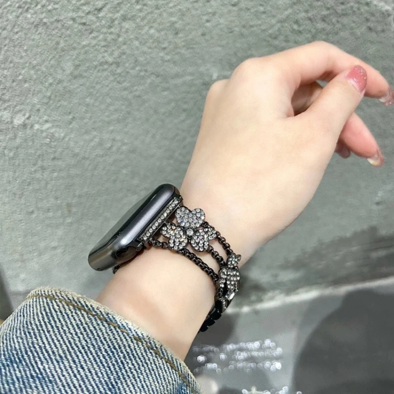 Fashion Clover Diamond Metal Band for iWatch 1-11 for Apple Watch Women Summer S9 Chain Strap
Fashion Clover Diamond Metal Band for iWatch 1-11 for Apple Watch Women Summer S9 Chain Strap