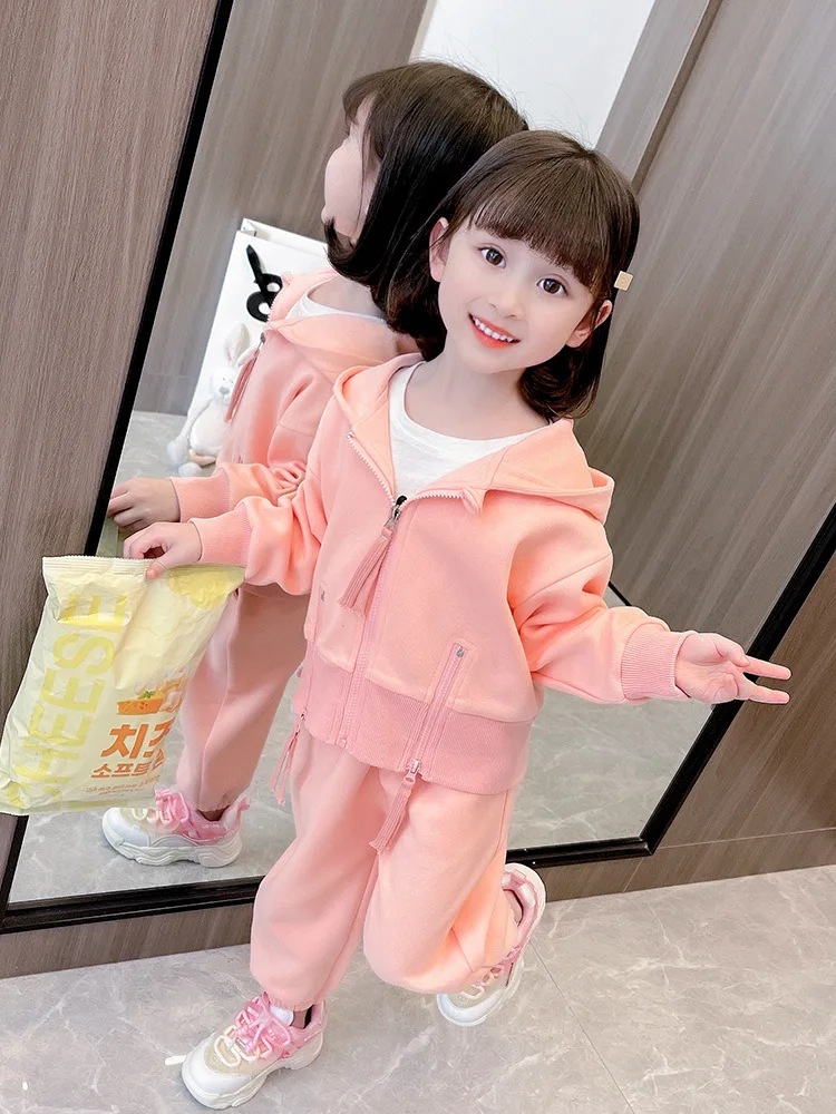 Fashion Girls Sports Clothes Suit Casual Kids Hooded Zippers Jacket And Elastic Waist Trousers 2pcs Set Solid Children Outfits
Fashion Girls Sports Clothes Suit Casual Kids Hooded Zippers Jacket And Elastic Waist Trousers 2pcs Set Solid Children Outfits